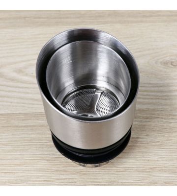 Toscane decanter vooraanzicht met rode wijn er in